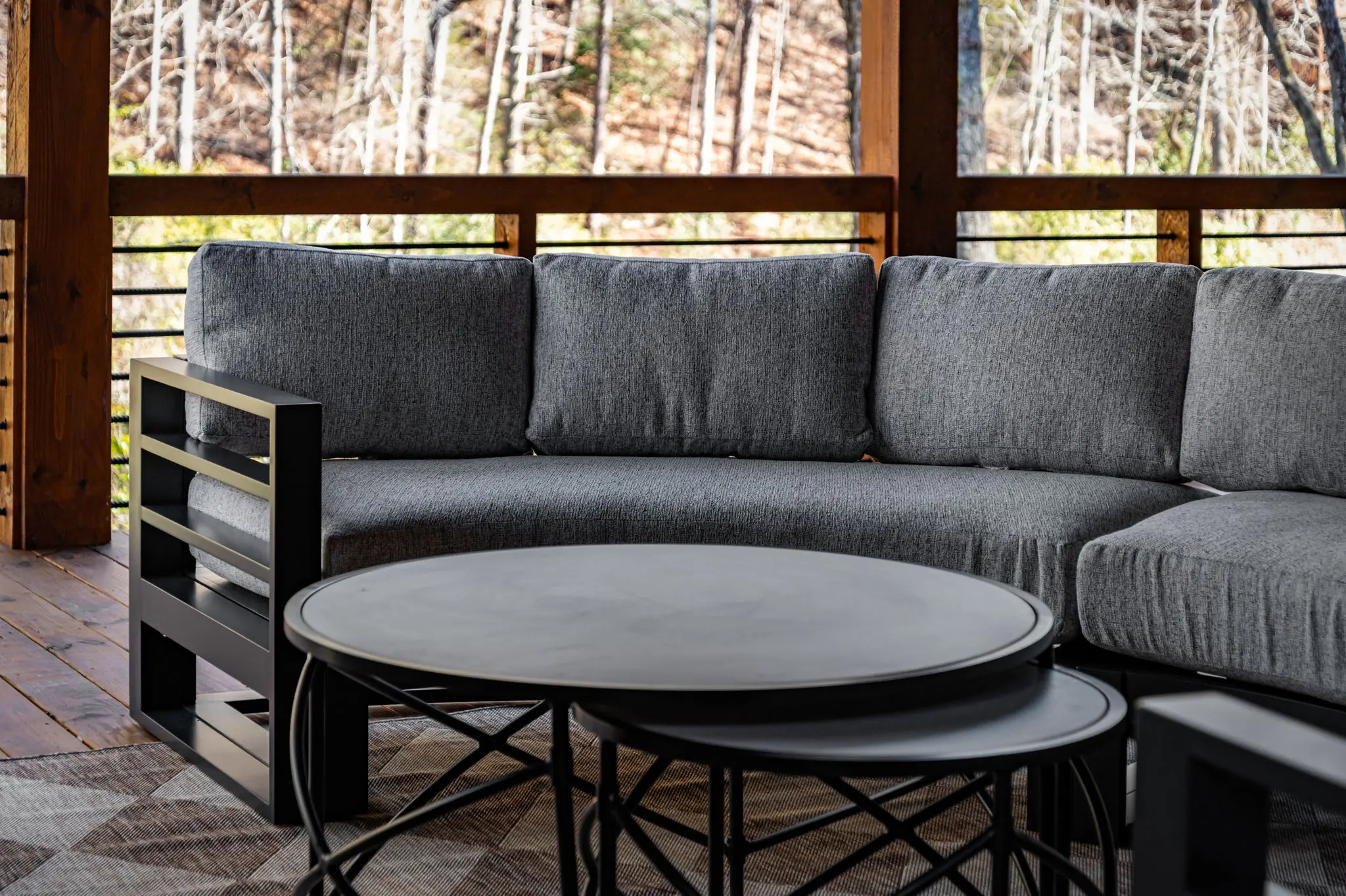 Flexible table layouts for your gatherings.